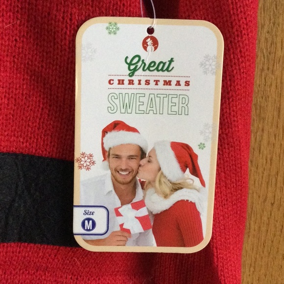 Great Christmas Sweater NWT woman’s size M - Picture 2 of 6